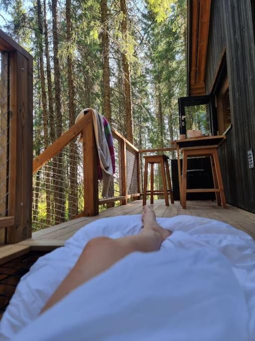 Treetop Ekne - Hytte I Skogen Med Hengebru Hotell Levanger Exteriör bild